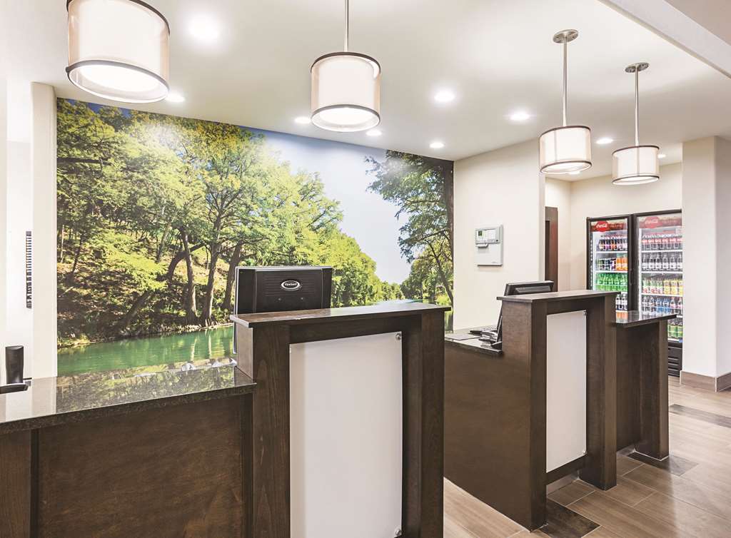 La Quinta Inn & Suites by Wyndham New Braunfels - featured photo