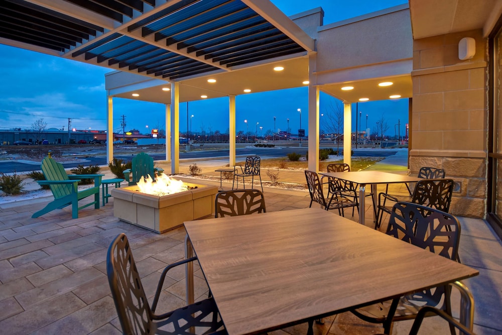 Home2 Suites by Hilton Bowling Green - photo 32