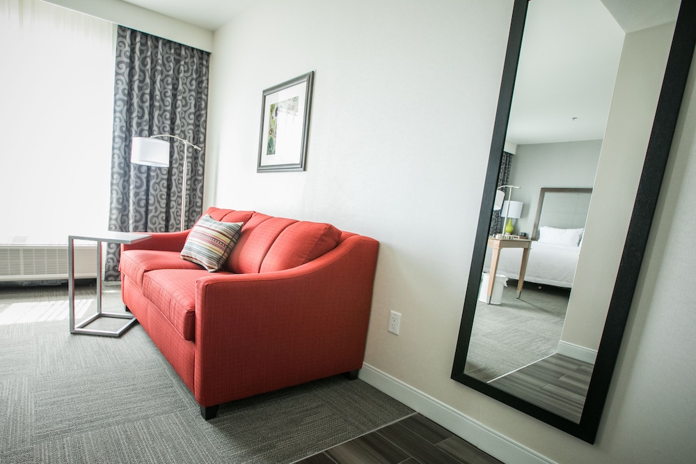 Hampton Inn & Suites Tempe Phoenix Airport AZ - photo 42