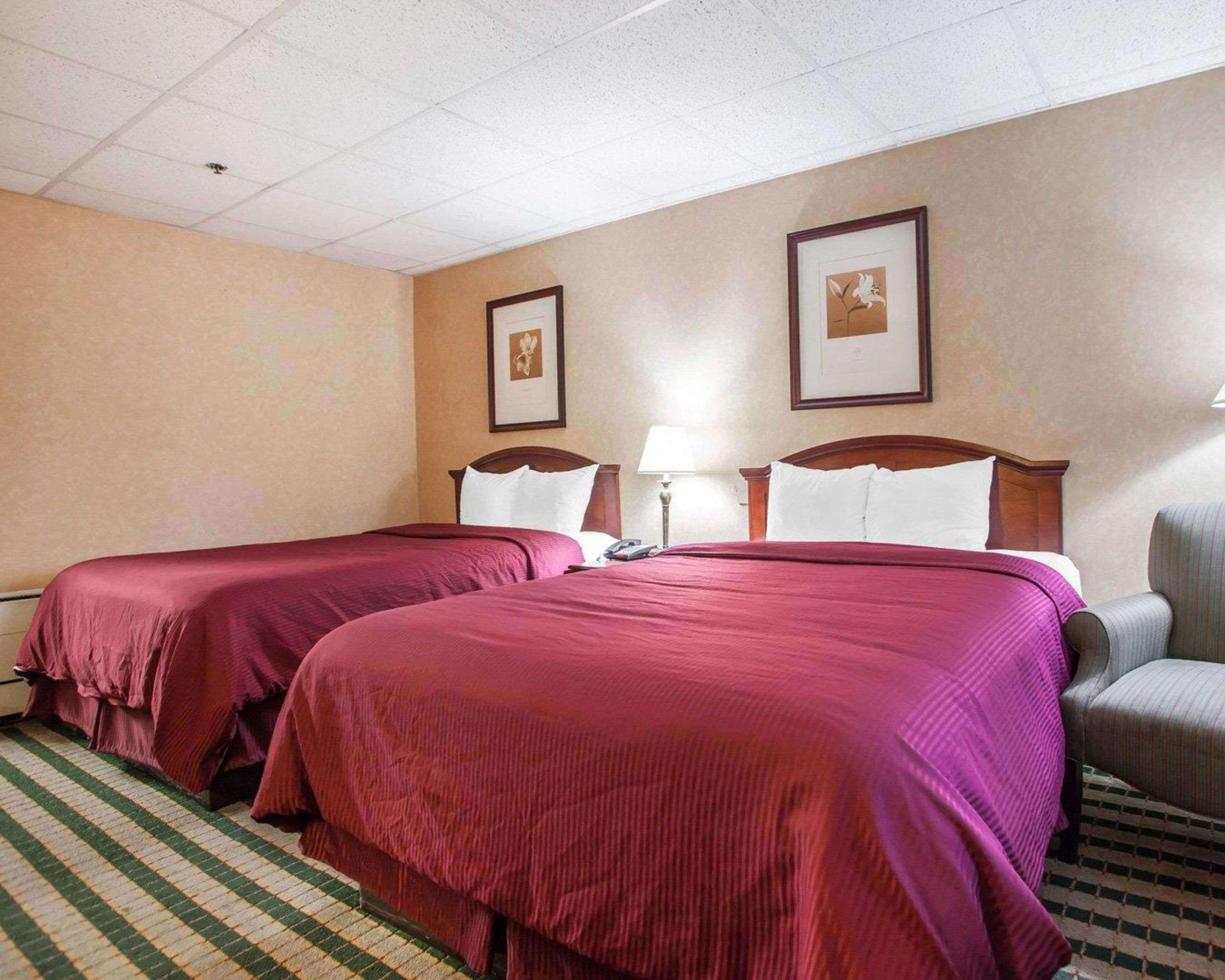 Clarion Hotel Palmer Inn