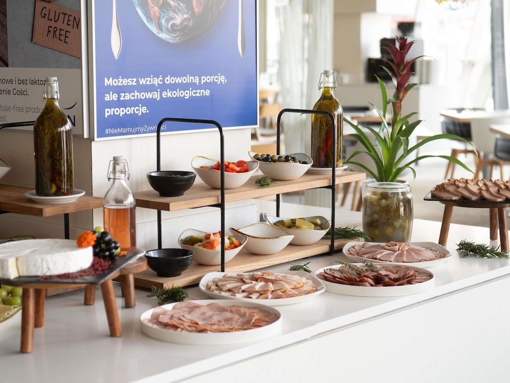 מזון ומשקאות