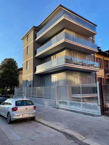 Carissimi 4 — 4-Star Luxury Hotel in Milan, Italy