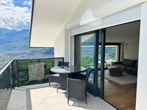 Garda Suite 50 — 4-Star Luxury Hotel in Arco, Italy