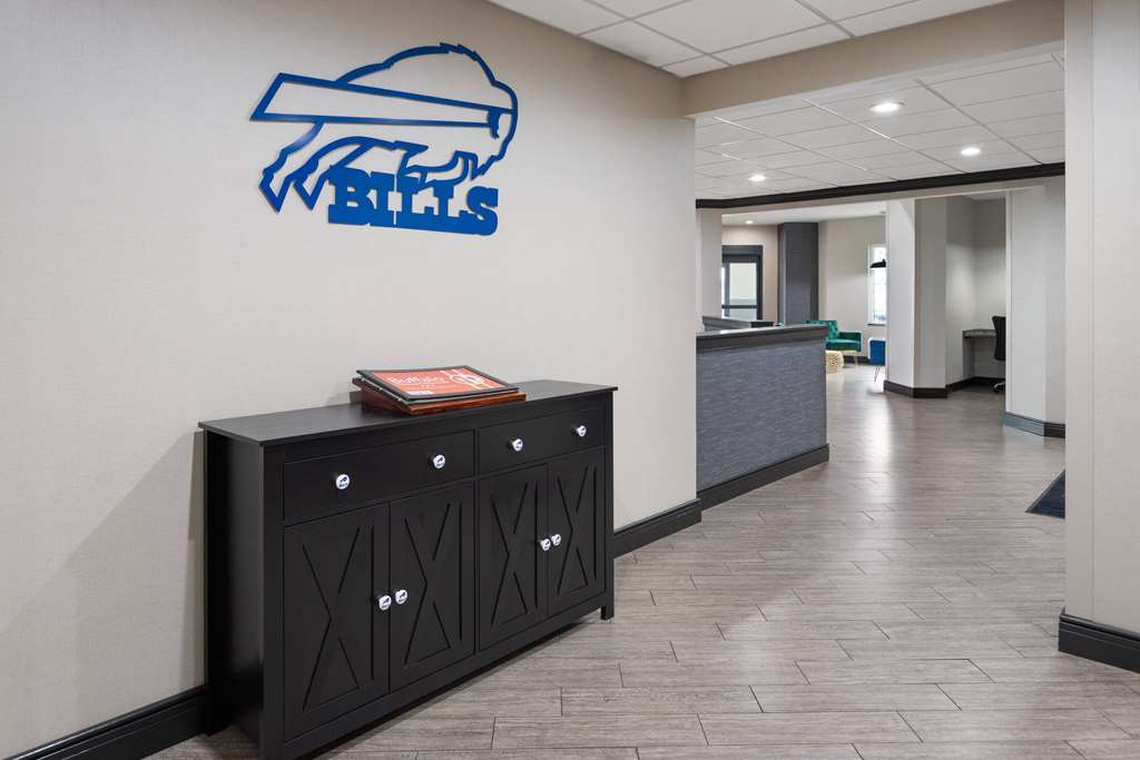 La Quinta Inn by Wyndham Buffalo Airport - photo 37