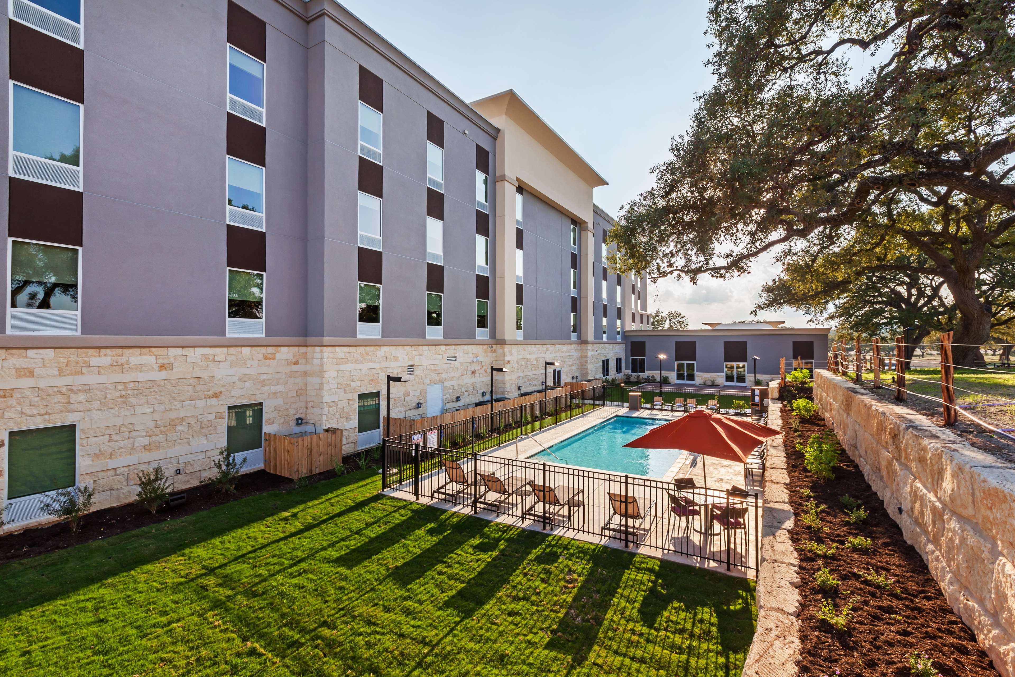 Hampton Inn Bulverde Texas Hill Country - photo 14