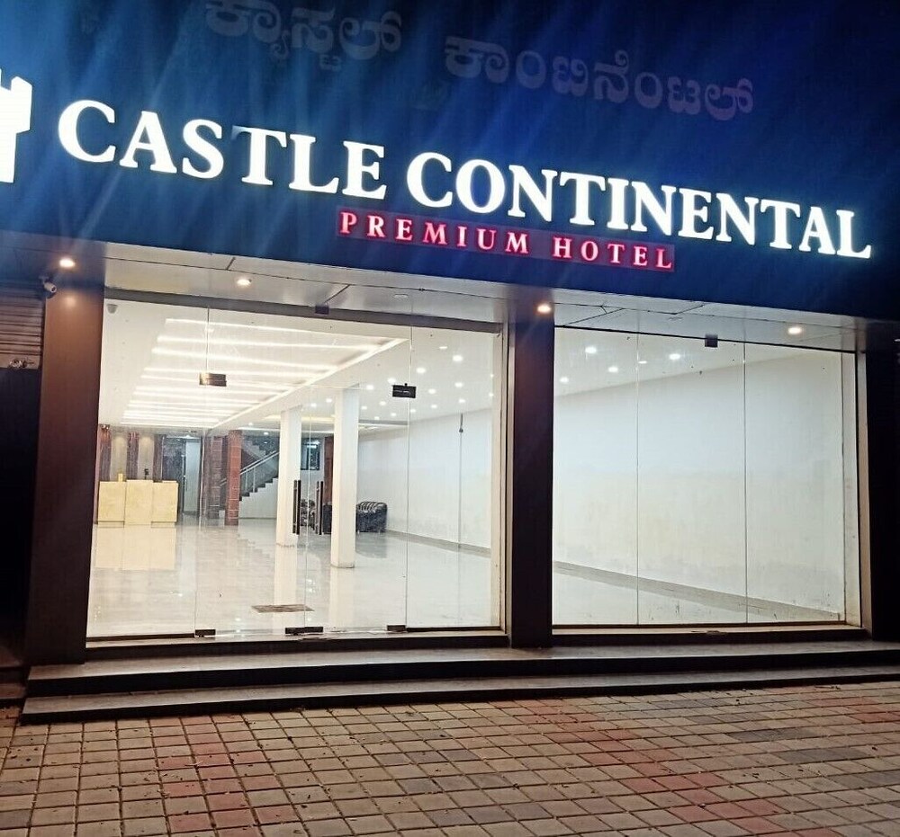 Castle Continental Premium Hotel in Kushalnagar, India