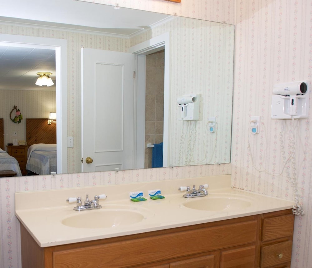 Myer Motel - photo 33