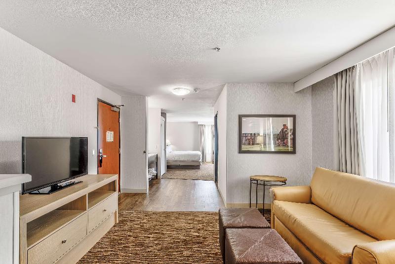 DoubleTree by Hilton Hotel Vancouver - photo 20