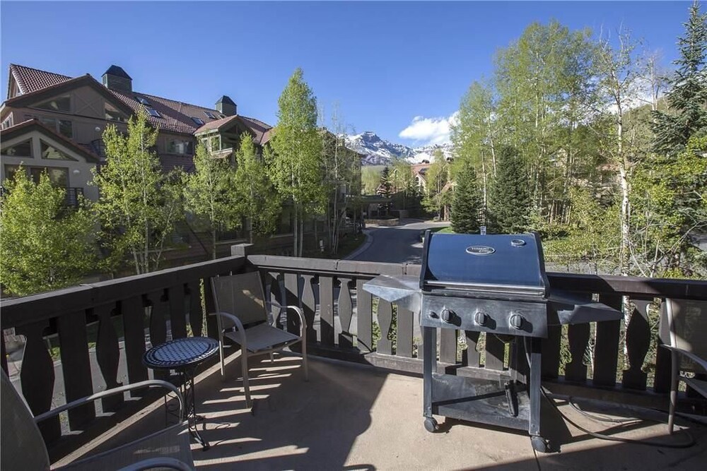 Belvedere Park by Telluride Resort Lodging - photo 11