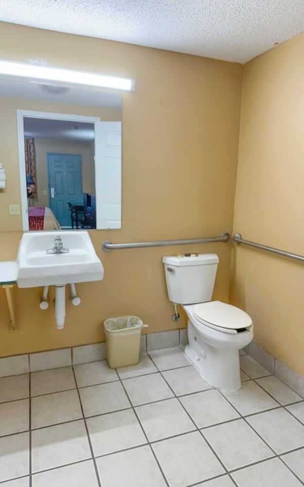 Garden Inn & Suites Rome Ga - photo 51
