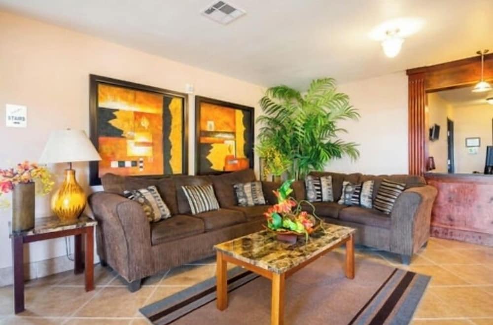Franklin Inn & Suites - photo 5