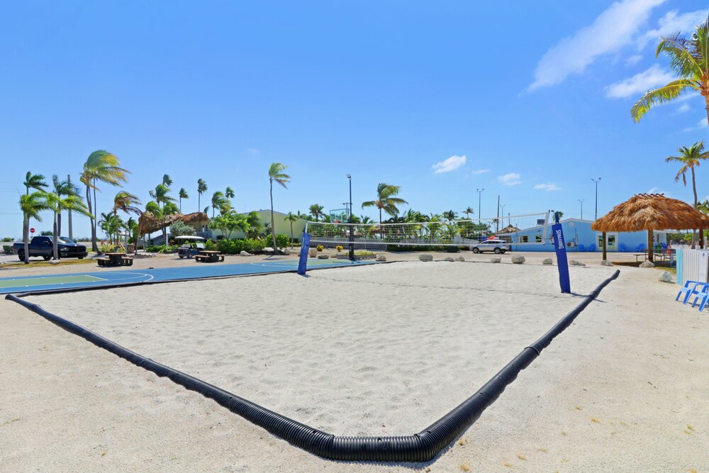 Sunshine Key RV Resort & Marina - photo 40