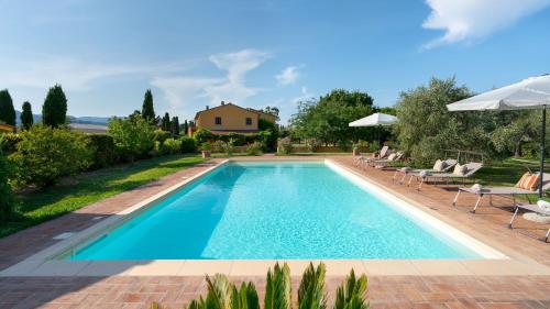 Villa Allodola 12 Emma Villas — 4-Star Luxury Hotel in Rosignano Marittimo, Italy
