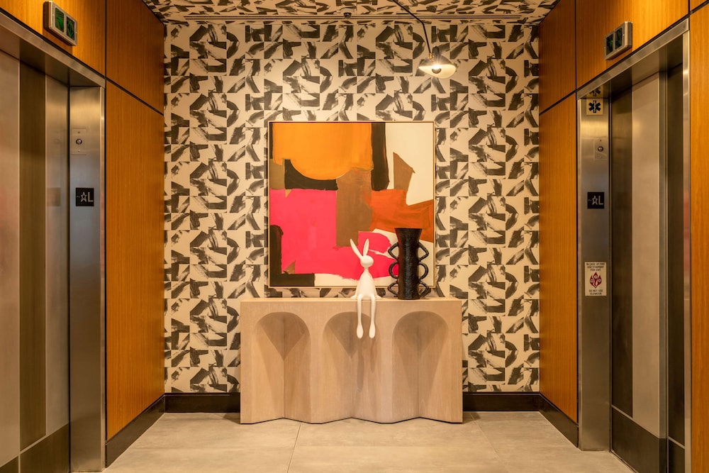 Hilton San Diego Gaslamp Quarter - photo 3