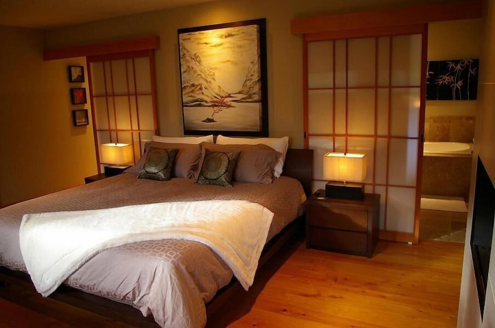 Shades of Jade Inn and Spa in Vancouver, Canada