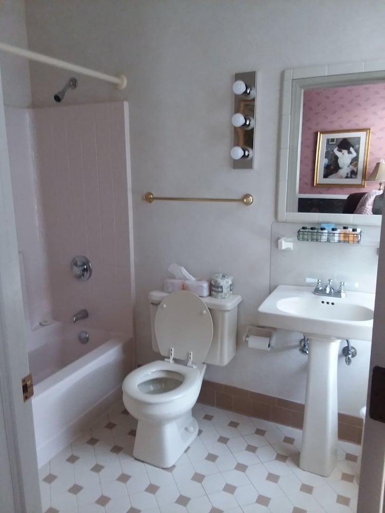 Kingsley Inn - photo 45