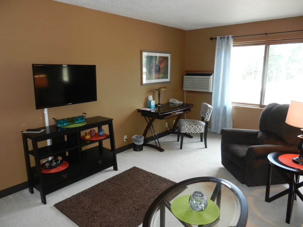 Great Northern Motel - photo 3