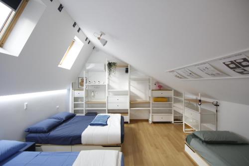 HoMi Premium Loft Near Isola District — 4-Star Luxury Hotel in Milan, Italy
