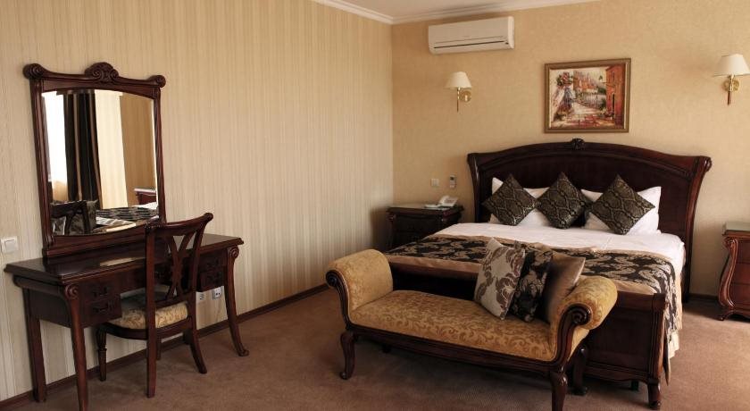 Kiev Hotel - carbon neutral hotel in Samara