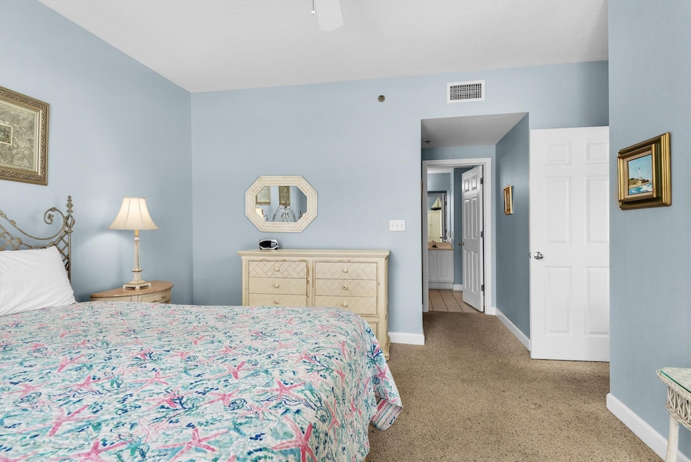 Santa Rosa Towers unit 1402 Three Bedroom Condo - photo 4