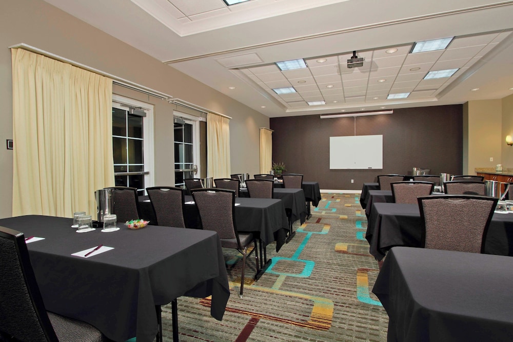 Residence Inn Phoenix Glendale Sports & Entertainment District - photo 50