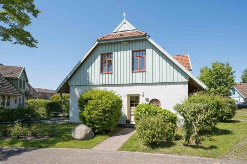 Ferienhaussiedlung Strandperlen Buchenhof 4d — Wustrow