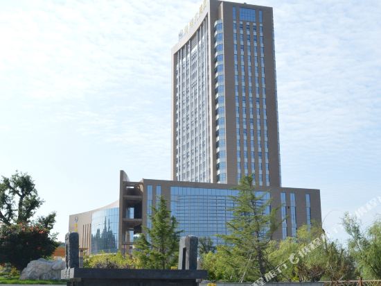 Longhu Hotel — hotel in Zhaoyuan