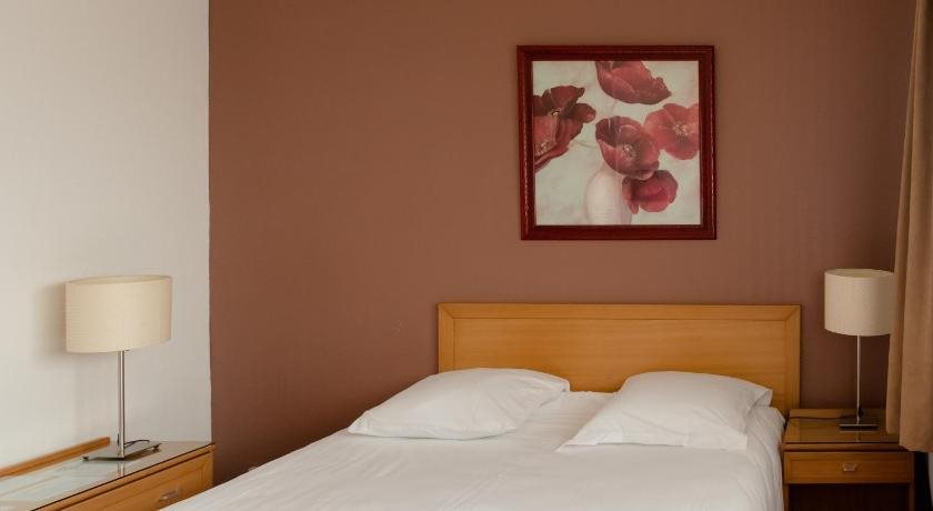 Cit’Hotel Criden in Tours, France