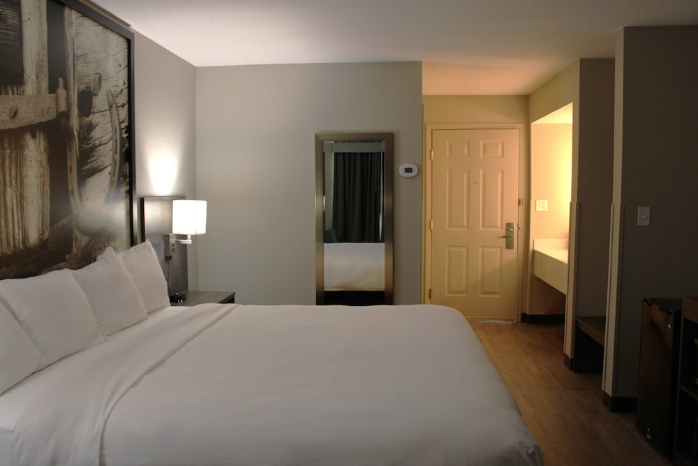 Super 8 by Wyndham Lamar - photo 23