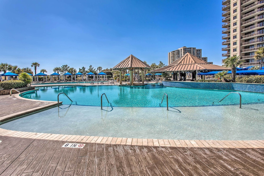 Resort Perks and Pools Townhome By Barefoot Landing - photo 14