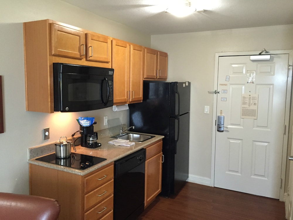Candlewood Suites La Porte by IHG - photo 7