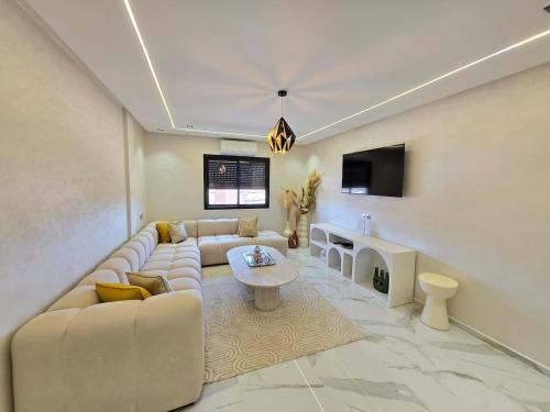 Appartement avec piscine — 4-Star Luxury Hotel in Marrakesh, Morocco