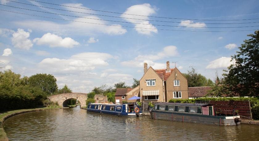 The Brownlow — Leighton Buzzard