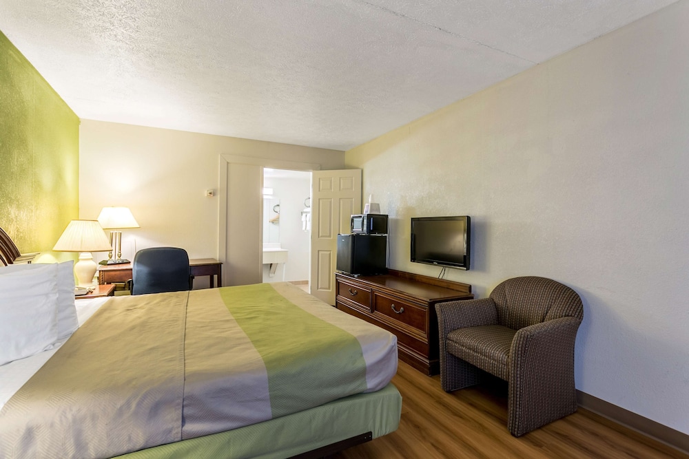 Americas Best Value Inn Edgewood - photo 9