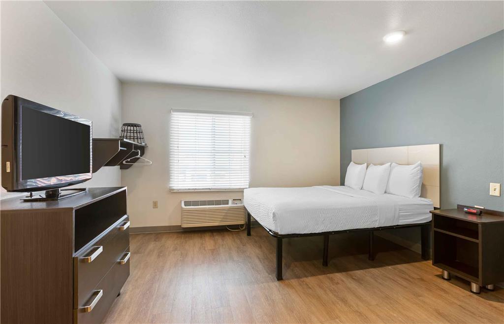Extended Stay America Select Suites Phoenix North - photo 10