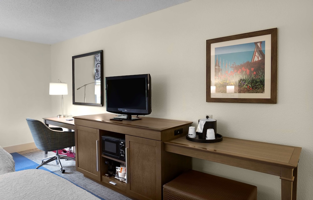 Hampton Inn Helen - photo 10