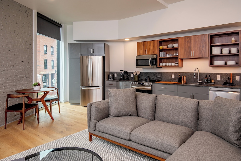 The Weldon Hotel - photo 18