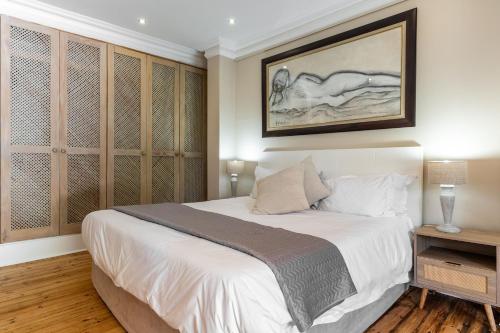 Something Special Villa in glitzy Camps Bay