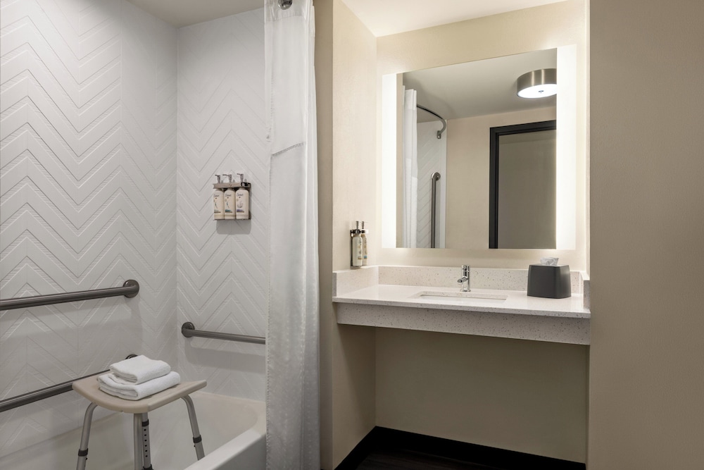 Holiday Inn Columbus Hilliard by IHG - photo 19