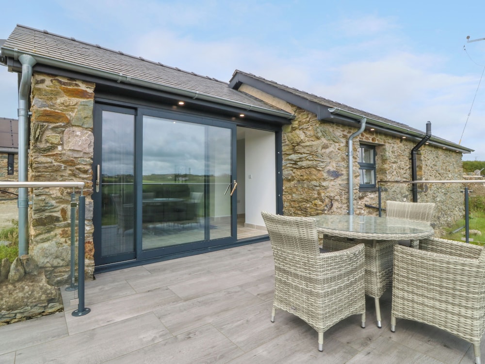 Tyddyn Bach in Holyhead, United Kingdom