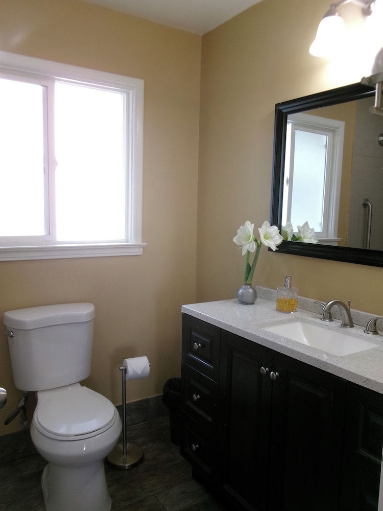 Carmel Wayfarer Inn - photo 26