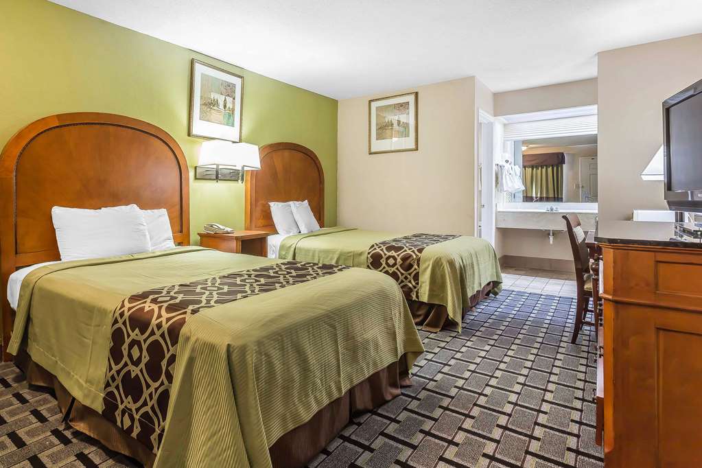Rodeway Inn Augusta South - photo 10