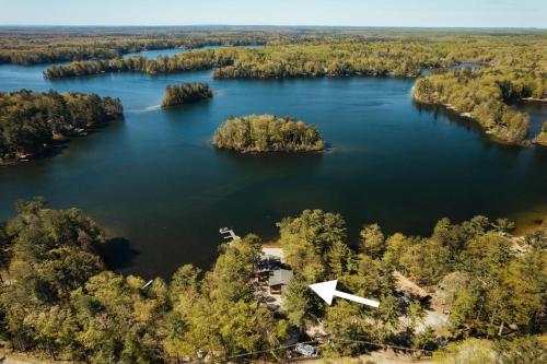 Sandy Beach l Pontoon Rentals l Bonfires l Spider — 4-Star Luxury Hotel in Traverse City, United States