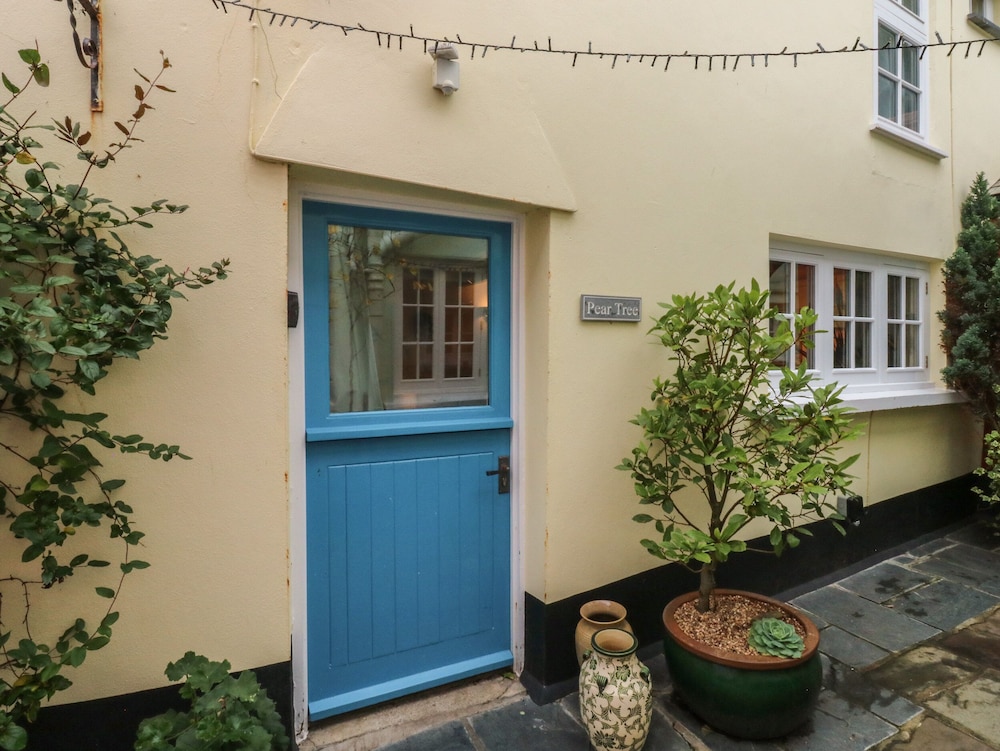 Pear Tree Cottage — 4-Star Luxury Hotel in Bideford, United Kingdom