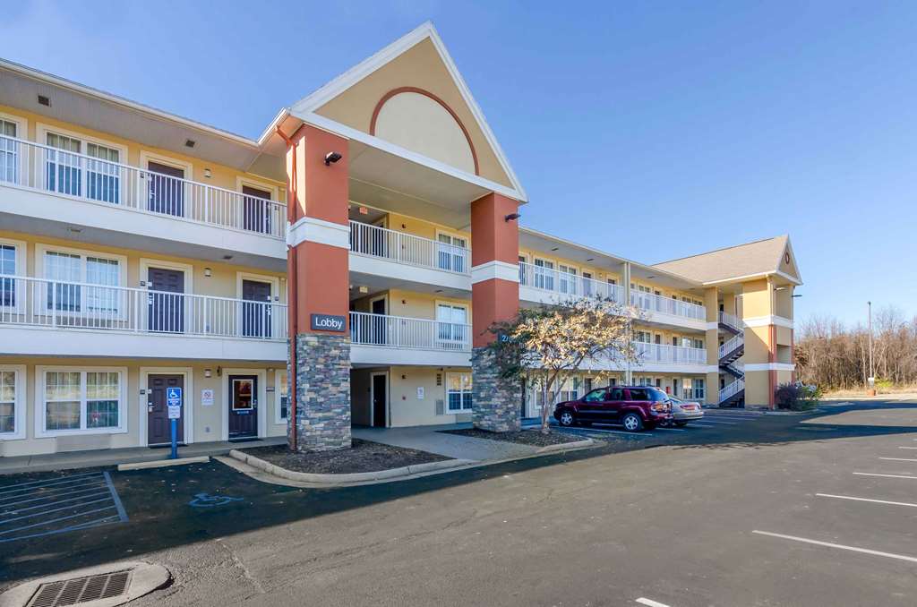 Extended Stay America Select Suites Roanoke Airport - featured photo