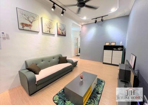 Melaka Terraced House 8Pax WIFI City — 4-Star Luxury Hotel in Malacca, Malaysia