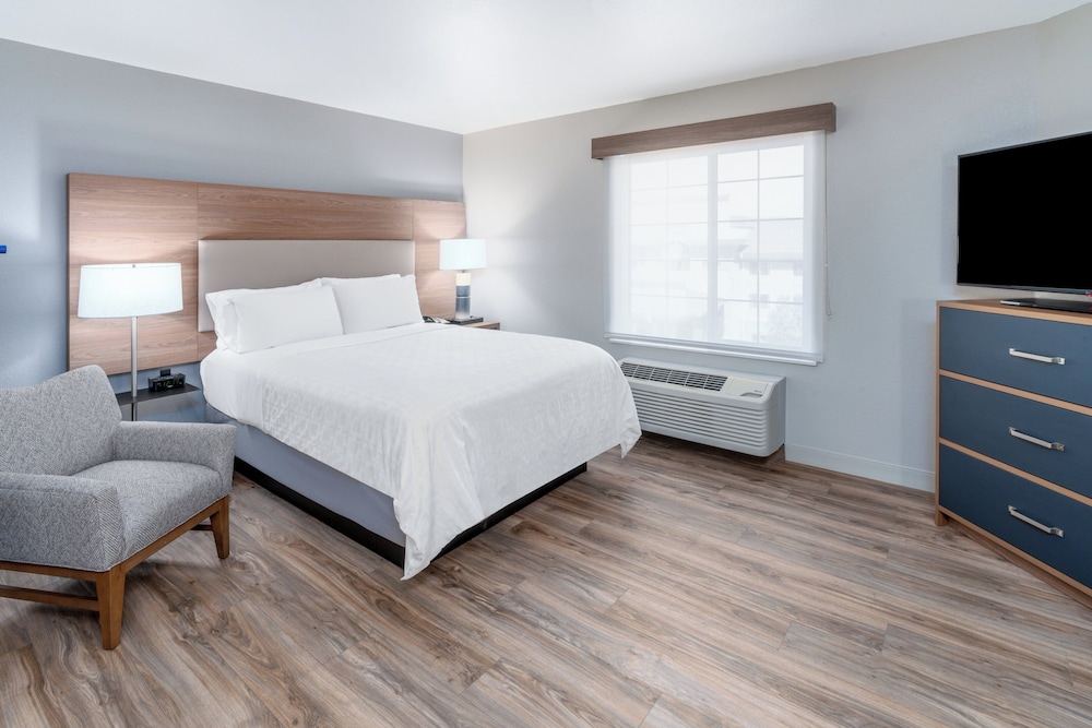 Candlewood Suites Denver Northeast Brighton by IHG - photo 18