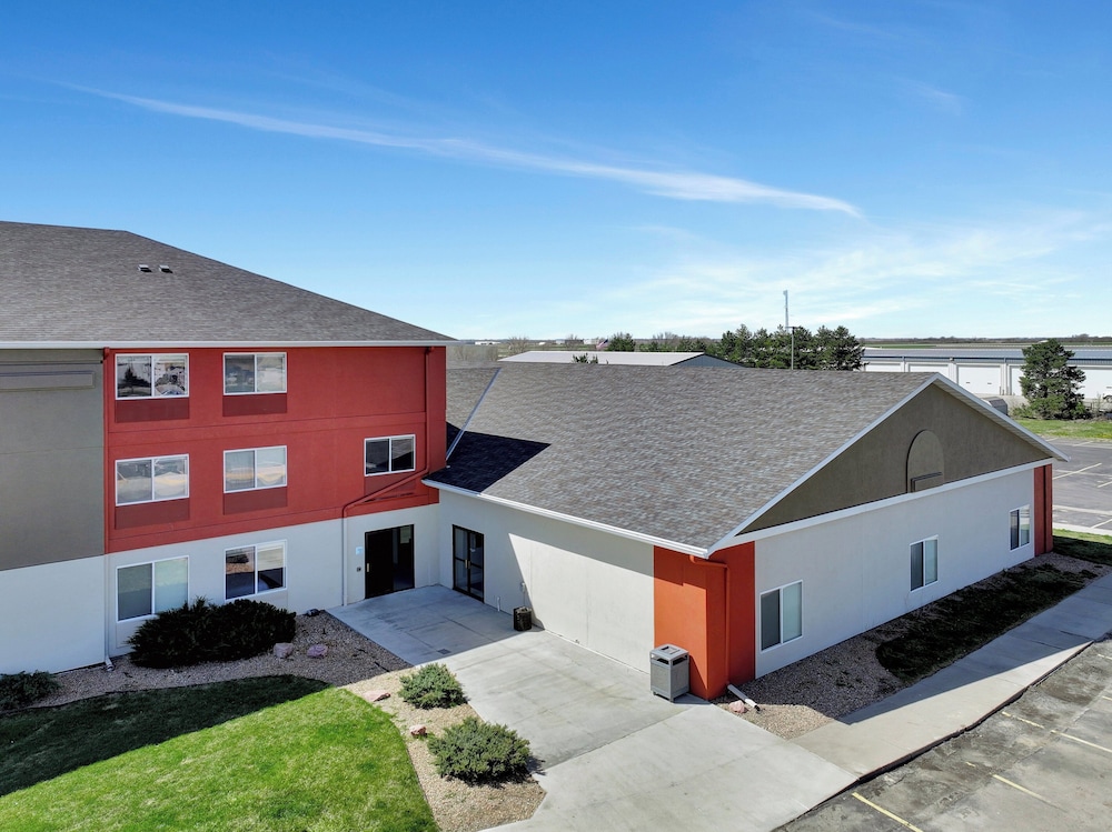 Holiday Inn Express Hotel & Suites Beatrice by IHG - photo 148