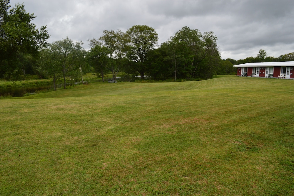 Copper Lantern Motor Lodge - photo 2