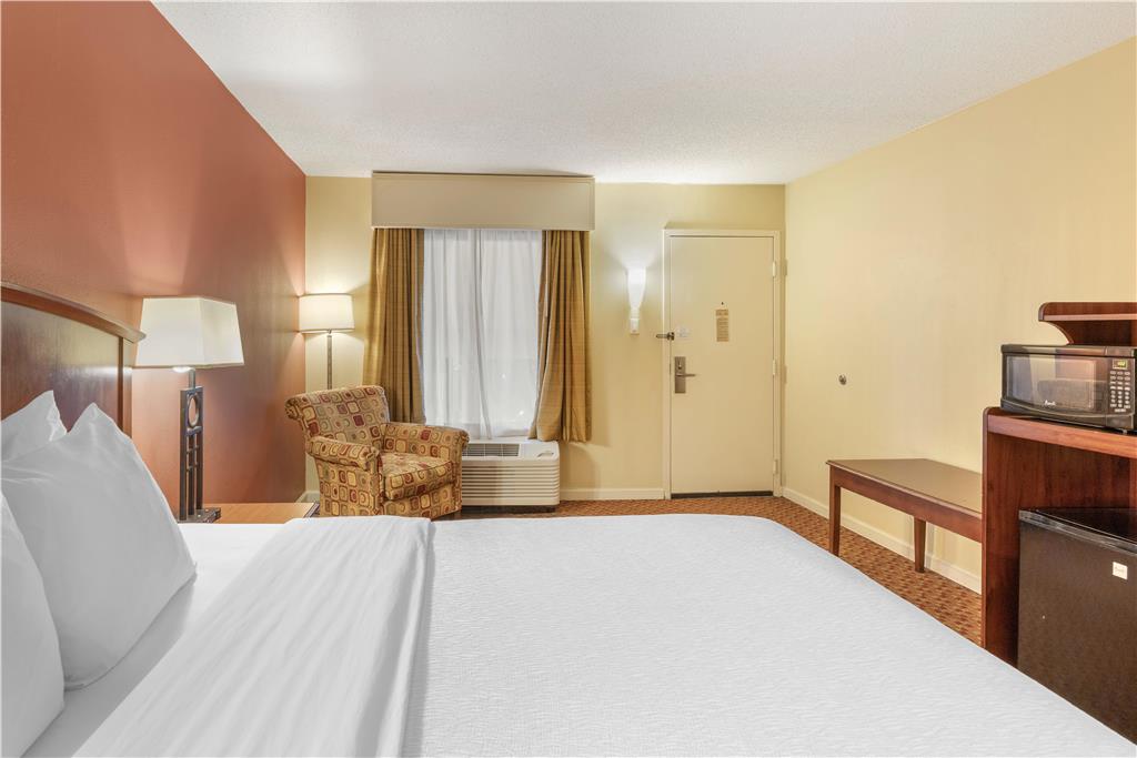 Best Western Hickory - photo 35